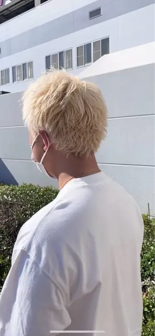 ショート カラー 乾かしただけで艶髪✨ 縮毛矯正天王寺はやとのヘアスタイル