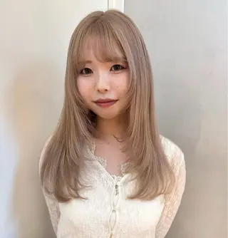 ミディアム カラー ヘアアレンジ ブリーチハイトーン みほのヘアスタイル