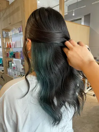 ロング カラー miloc那覇 MIKUのヘアスタイル