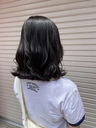 セミロング chic  有山 美瑠のヘアスタイル