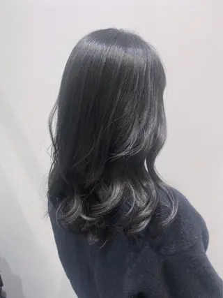 セミロング 坂井 千穂のヘアスタイル