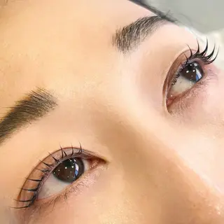 マツエク・マツパ 羽山 宇宙のヘアスタイル