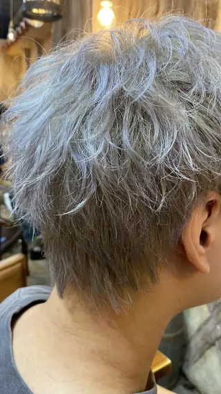 カラー Soma .のヘアスタイル