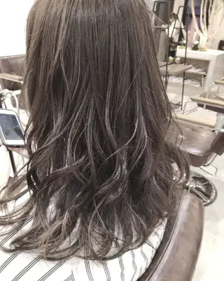 ロング カラー パーマ メンズ ネイル マツエク・マツパ キッズ 中津No.1髪質改善 店長✨透ける暗髪のヘアスタイル