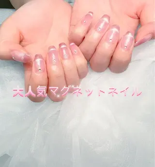 ネイル pink ladyサロン所属・べ にのネイルデザイン