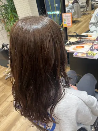カラー grazie所属・吉田 亜友莉のヘアスタイル