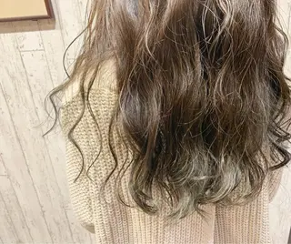 ロング カラー 古沢 みづきのヘアスタイル
