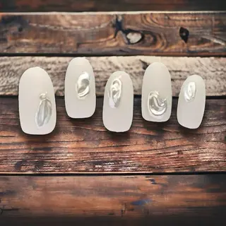 ネイル アトリエ エムシー 【新富町・東銀座】のネイルデザイン