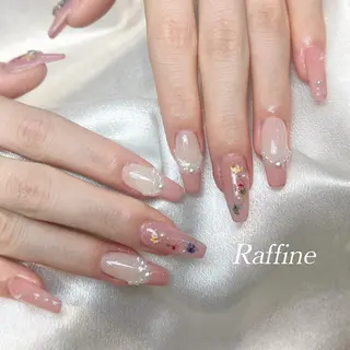 ネイル RAFFINE 月🦋🩵のネイルデザイン