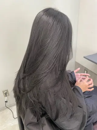 ロング カラー AIRI layer cut hairのヘアスタイル