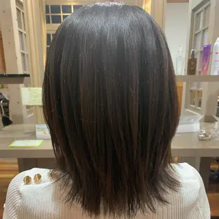 ミディアム 狩野 くるみのヘアスタイル