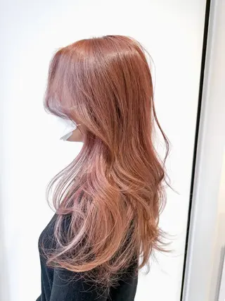 ロング カラー 韓国レイヤーカット/ ダブルカラーのヘアスタイル