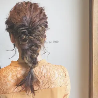 ロング カラー ヘアアレンジ ture by gladのヘアスタイル