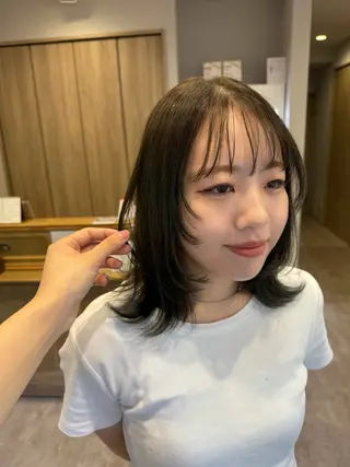 ミディアム canoe岡山高柳所属・canoe岡山高柳 /愛葉まゆなのヘアスタイル