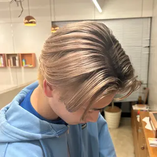 カラー メンズ 【ブリーチ特化】 イマダナツミのヘアスタイル