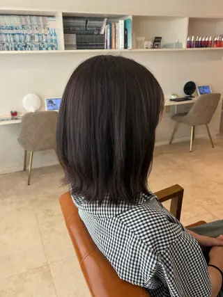 ミディアム カラー 岩崎 玲花のヘアスタイル