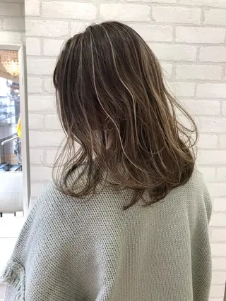 ミディアム カラー Tao所属・藤川 大智のヘアスタイル