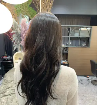 ロング カラー Iolite HAIR所属・サトウ アヤのヘアスタイル