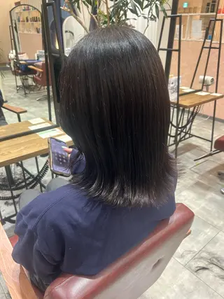ミディアム La Bless 大阪梅田所属・梅田 ミディアム ショートYUKINOのヘアスタイル
