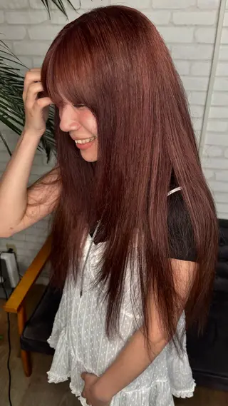 カラー 廣田 真依のヘアスタイル