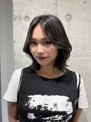 ショート SeiRa☪️ 艶髪 透明感 / ネイルのヘアスタイル