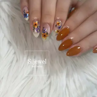 ネイル S♡JEWEL所属・S. JEWELのネイルデザイン