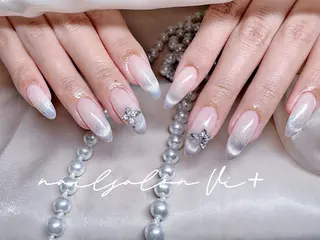 ネイル ✨Nailsalon Vi+✨のネイルデザイン