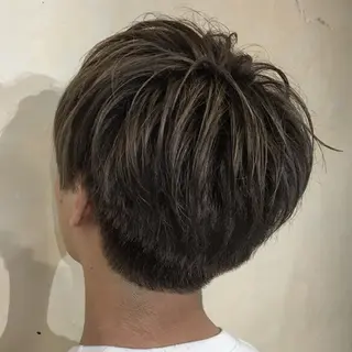 ショート カラー パーマ ヘアアレンジ メンズ キッズ ネイル マツエク・マツパ 角床直哉 カラーカットNO 1のヘアスタイル