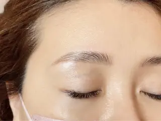 アイブロウ salon de beauteJoieの眉毛・アイブロウイメージ