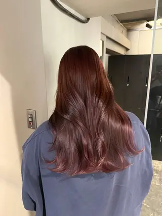 ロング カラー ROIS渋谷【ロイス】所属・高橋大樹/ブリーチ/ ミルクティーベージュのヘアスタイル