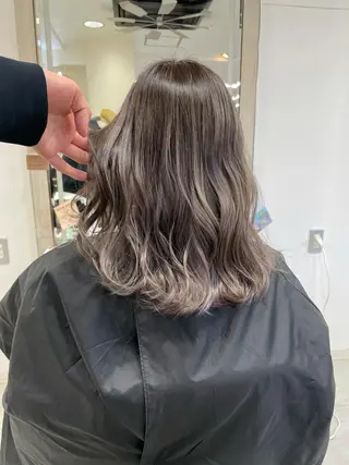 ミディアム カラー職人/上川原 雄飛のヘアスタイル