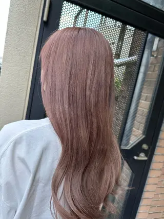 セミロング yelm所属・🫒オリーブカラー ミディアムレイヤー✨のヘアスタイル