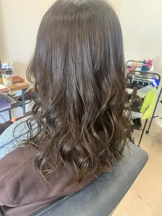 ミディアム カラー hair & spa Nalu所属・hair & spa Naluのヘアスタイル