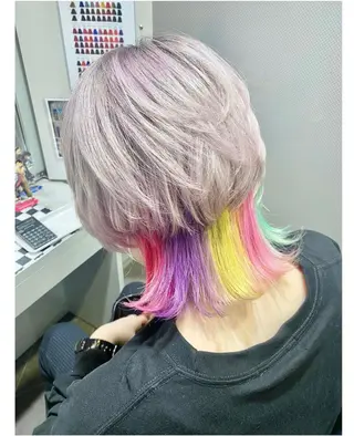 ショート カラー GARU-ガル-所属・TSUNO🦖 派手髪/オタク美容師のヘアスタイル