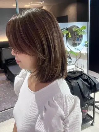 ミディアム カラー KANA🎀韓国 🇰🇷ハイライトのヘアスタイル