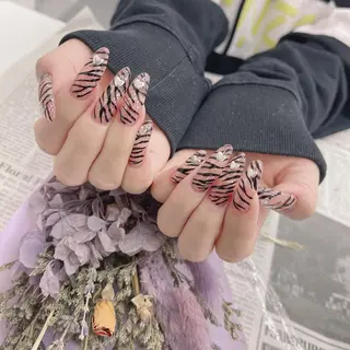 ネイル 🦋ネイルサロン ブラン🌈ゆりのネイルデザイン