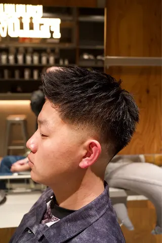 ショート メンズ GAKU 岳人のヘアスタイル
