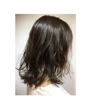 ミディアム カラー box mico. mutsumiのヘアスタイル
