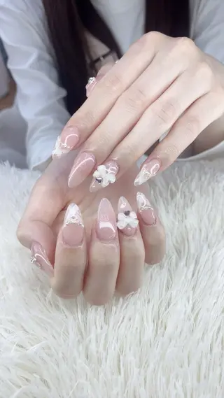 ネイル hara nail所属・nguyen thi leのネイルデザイン