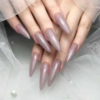 ネイル Y u a n🤍 pas á pasのネイルデザイン