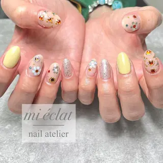 ネイル mi éclat ミ　エクラのネイルデザイン