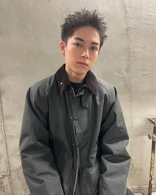 ショート パーマ メンズ パーマ、髪質改善 カズマのヘアスタイル