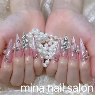 ネイル 🎀まゆ 🪽🐾のネイルデザイン