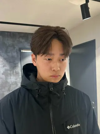 ミディアム メンズ SALOWIN 原宿 iori所属・💈センターパート パーマ特化💈雄太のヘアスタイル