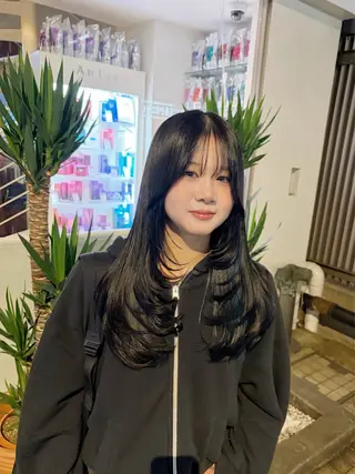 ロング カラー 透明感カラー🌱 🍑天野琴音🍑のヘアスタイル