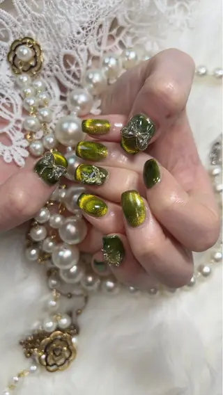 ミディアム Hanaai Salon新大久保店のネイルデザイン