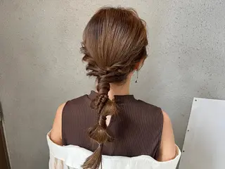 セミロング ヘアアレンジ 山室 敬義のヘアスタイル