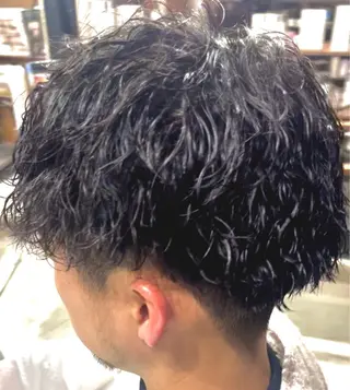 パーマ メンズ Q.HairLab所属・メンズパーマ&透明感 カラー特化谷村のヘアスタイル