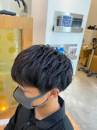 メンズ メンズパーマNo.1 🔥松嶋雄大のヘアスタイル