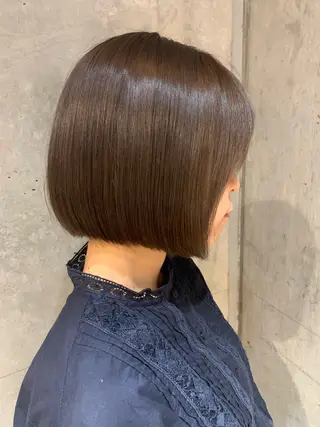 セミロング カラー ボブ　くせ毛風パーマ 艶カラー/横山大樹のヘアスタイル